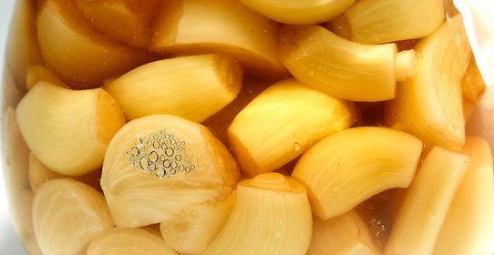 Маринованный чеснок