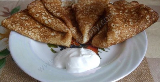 Пористые блины дырчатые