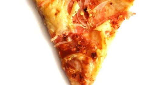 Пицца с красным луком