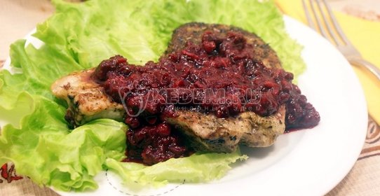 Стейк свиной на сковороде