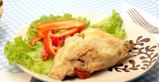 Камбала с сыром фета