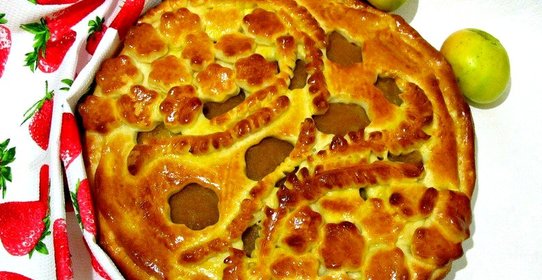 Пирог с яблочным повидлом