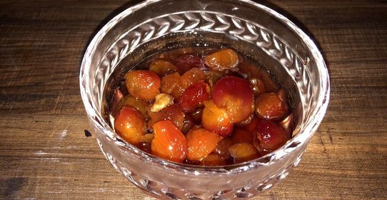 Варенье из черешни с грецким орехом