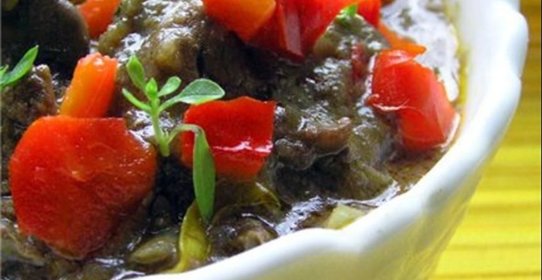 Куриная печень в яблочном соусе