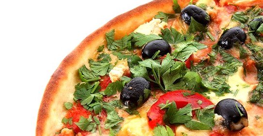 Пицца с сыром моцарелла и вялеными помидорами