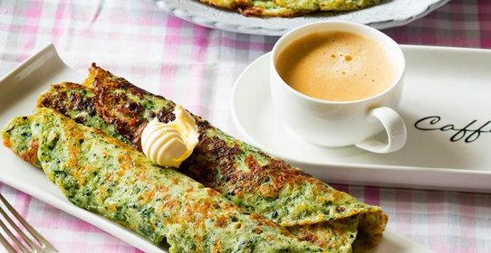 Блинчики со шпинатом и сыром