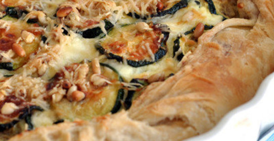 Легкий пирог с цукини и сыром