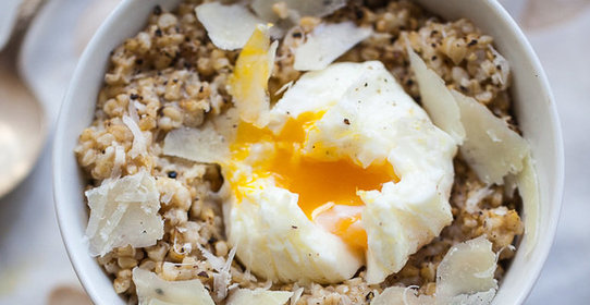 Пшенная каша с яйцом пашот