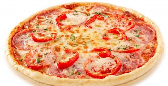 Пицца с перцем и колбасой