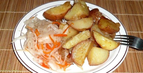 Картофель запеченный с луком