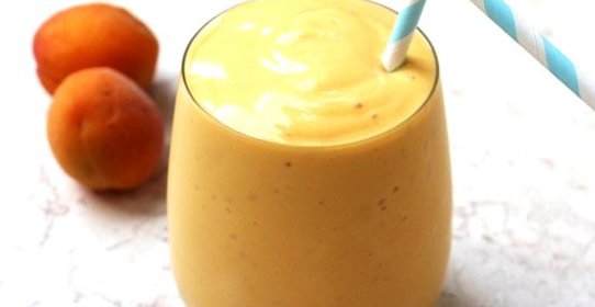 Абрикосово-банановый смузи