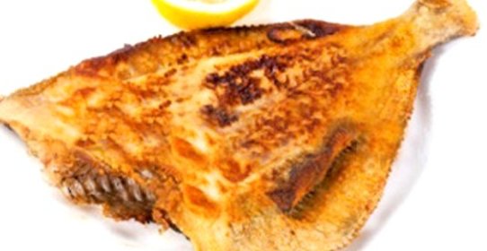 Жареная камбала со сливочным маслом