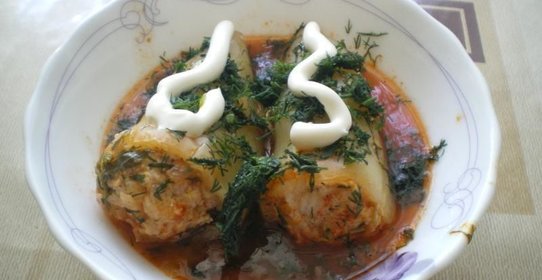 Перец фаршированный мясом и рисом