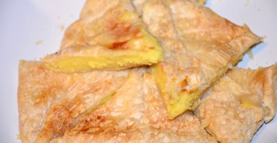 Осетинские пироги с картофельно-сырной начинкой (Картофджин)