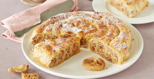 Марокканский пирог с инжиром и миндалем