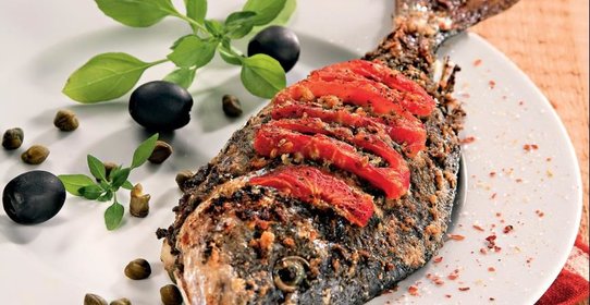 Дорада по-провански с тапенадом