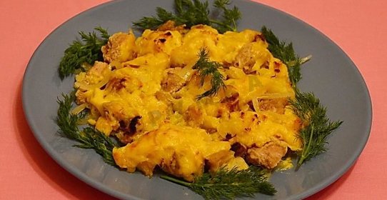 Свинина с апельсинами и сыром в духовке