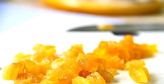 Кокосовая манная каша с ананасовыми цукатами