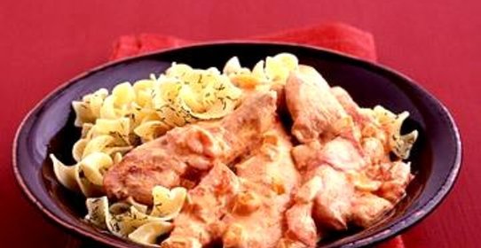 Курица с соусом из паприки