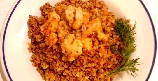 Гречка с курицей и морковью
