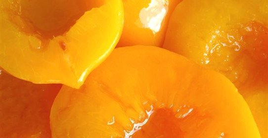 Компот из свежих персиков