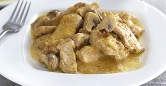 Индейка с шампиньонами в сливочном соусе, в мультиварке