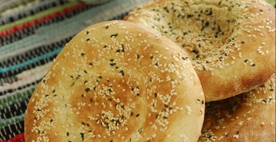 Лепешки с кунжутом