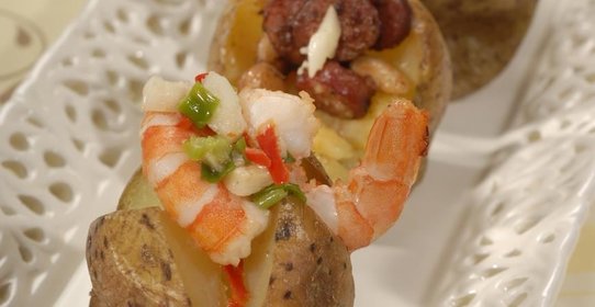 Запеченный картофель с разными начинками