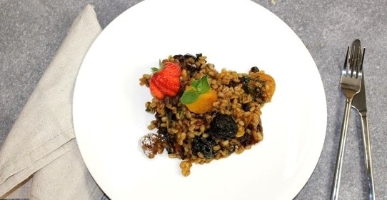 Перловка с сухофруктами