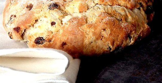 Ирландский хлеб из пресного теста