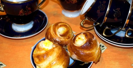 Пирожки с творогом из дрожжевого теста