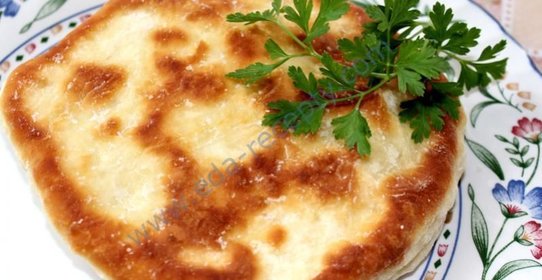 Лепешки с сыром на сковороде