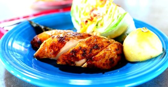 Курица, запеченная с лимоном и розмарином