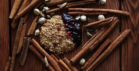 Печенье с лесными орехами и пряностями
