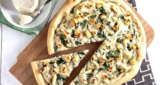 Чесночная пицца