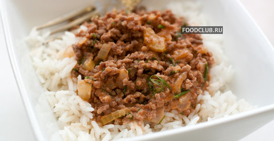 Рис с мясным соусом в мультиварке