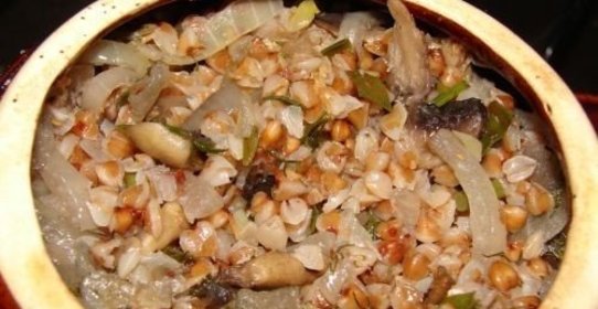 Гречка с грибами в горшочке