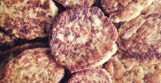 Хлебные апулийские оладьи с каперсами и сельдереем