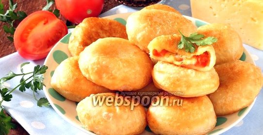 Пирожки бомбочки с помидорами