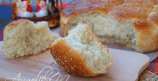 Белый хлеб с кунжутом