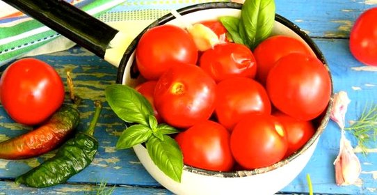 Малосольные помидоры