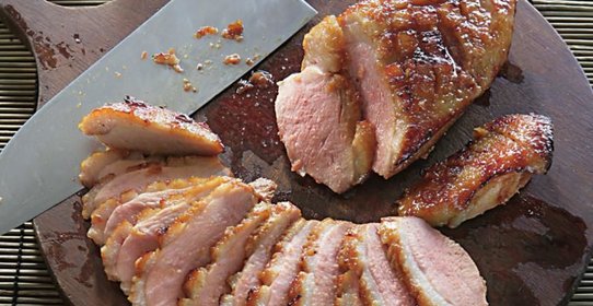 Утиные грудки в сладко-острой глазури