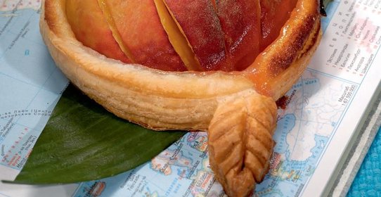 Пирожки с персиками