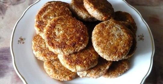 Крупяные котлеты с овощами