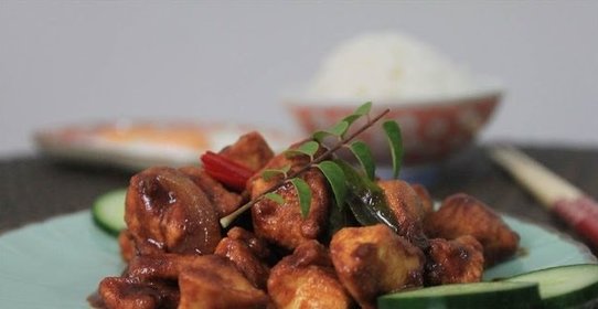 Курица, жареная в соевом соусе