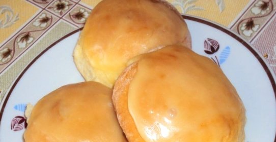 Булочки с джемом из дрожжевого теста