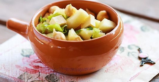 Пророщенный нут & зеленое яблоко