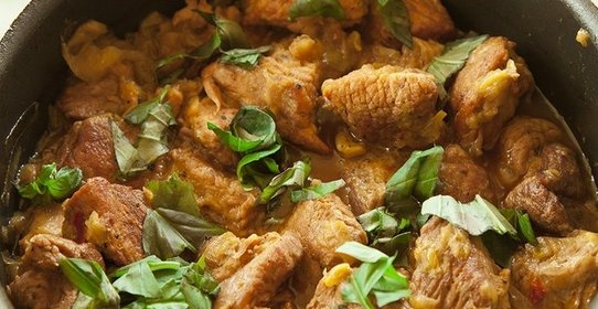 Свинина с базиликом