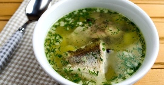 Уха с карасями