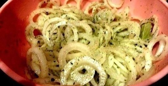 Маринованный лук для шашлыка и салата